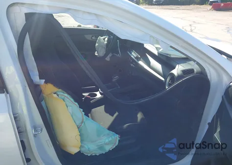 2021 Kia Forte Lxs z USA, uszkodzony, nr VIN 3KPF24AD0ME305458